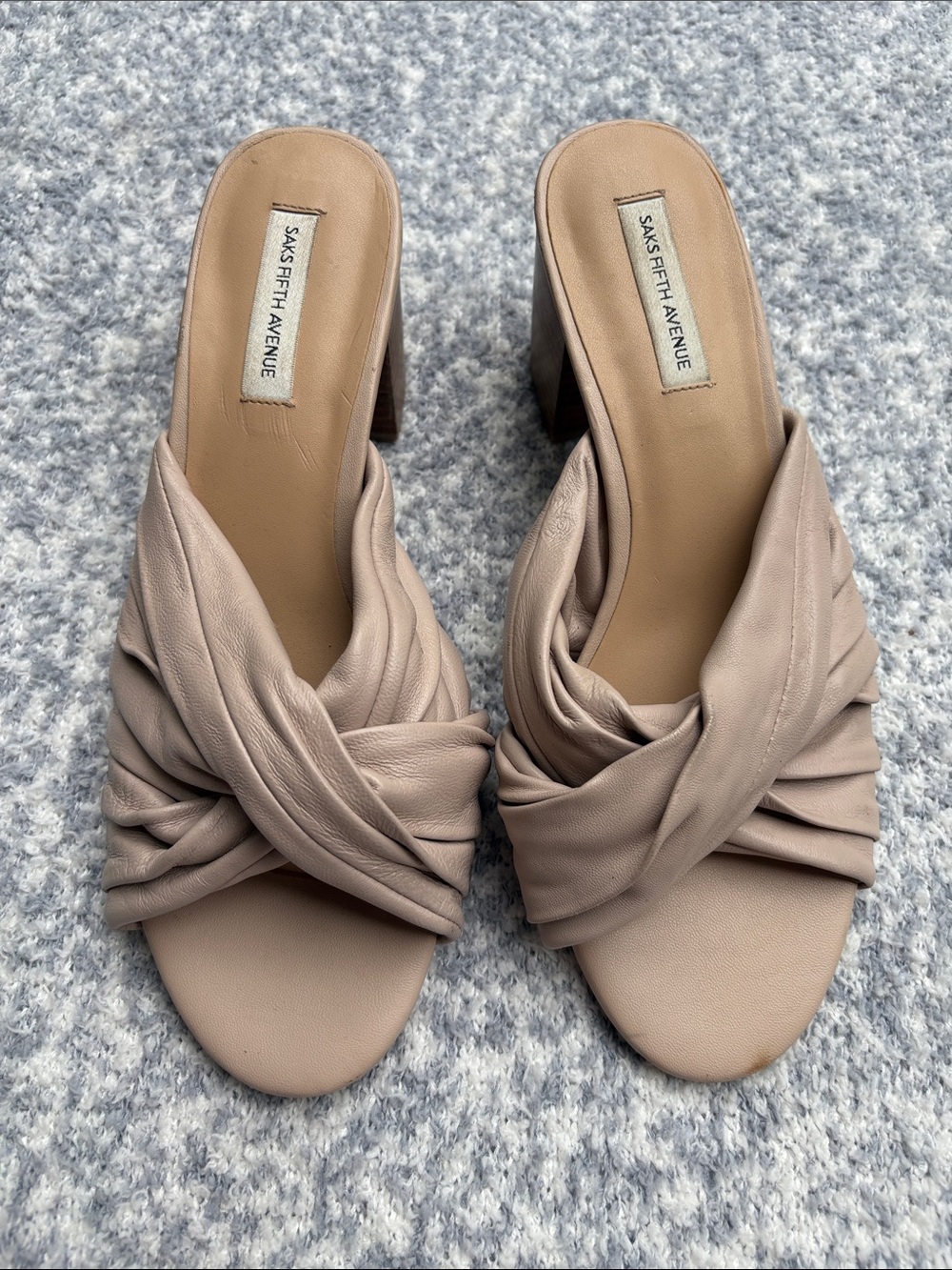 Saks, Fifth Avenue, cream, leather heel
